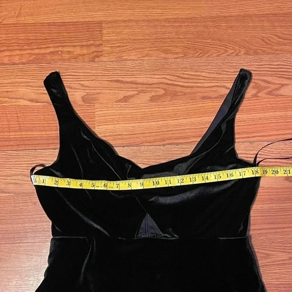 Lovely Nordstrom Women 14 Twist Front Cutout Velvet Maxi Dress Pockets Black - Picture 8 of 9